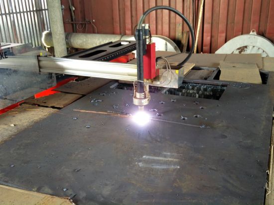 CNC Gantry Plasma Flame cutting machine dengan motor servo Panasonic