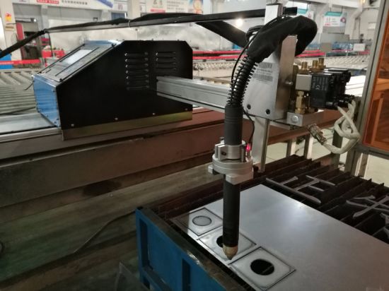 Lembaran logam Cina cnc plasma memotong mesin dengan obor